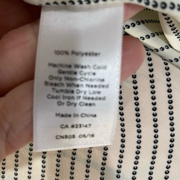 Talbots Striped Ruffle Blouse Button Down size Large - Picture 11 of 13